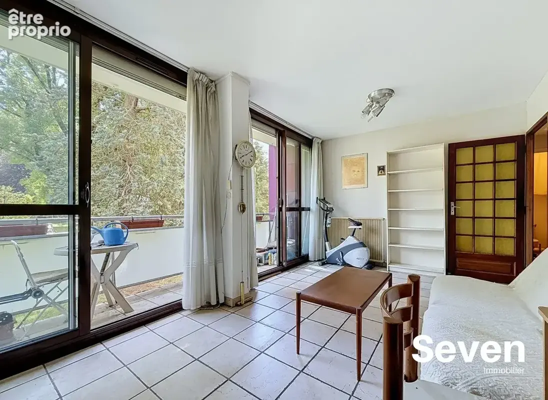 Appartement 70 m² à Saint-Martin-D'heres  - photo 2
