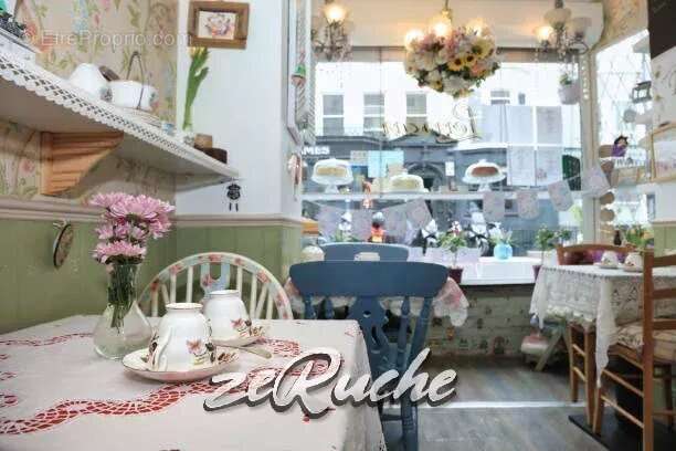 Commerce à VAUVILLE