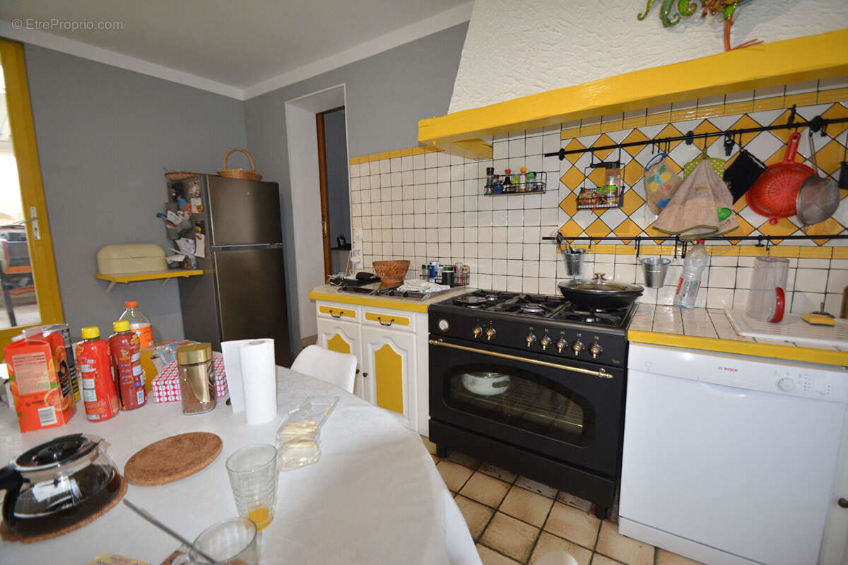 Maison à COUCY-LE-CHATEAU-AUFFRIQUE