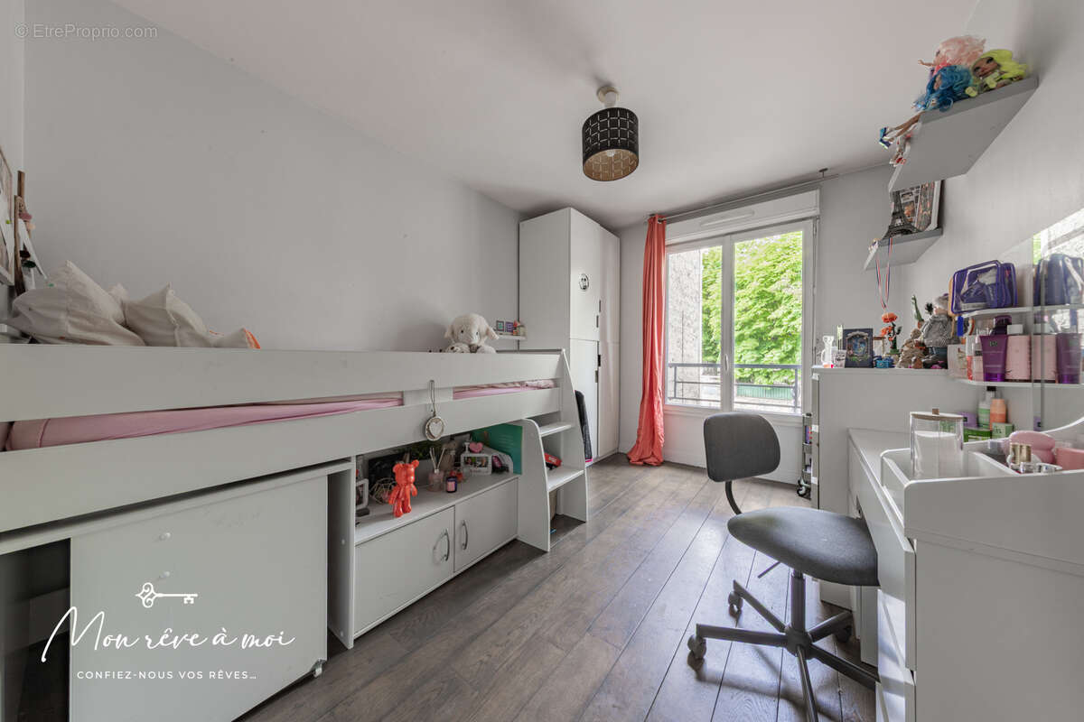 Appartement familial de 82m2 lumineux, traversant et au calme, avec terrasse et parkings - photo 8