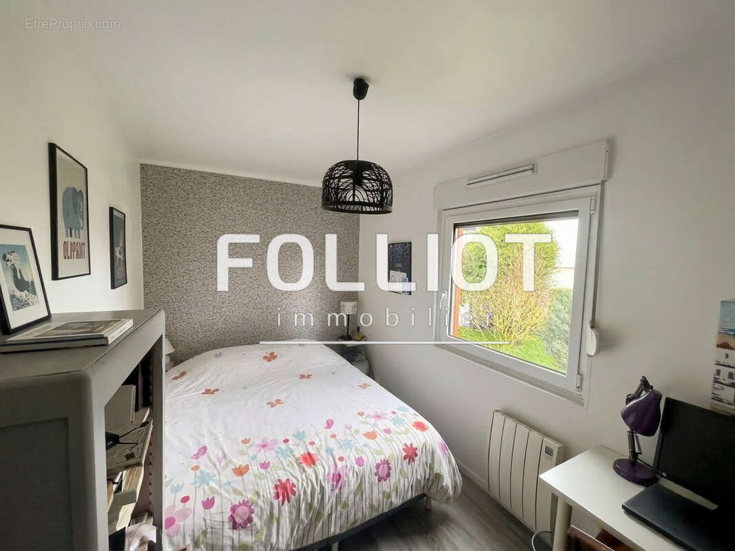 À Vendre : Pavillon sur sous-sol 6 pièces à vendre à Sainte-Honorine-des-Pertes, Aure sur Mer - photo 7