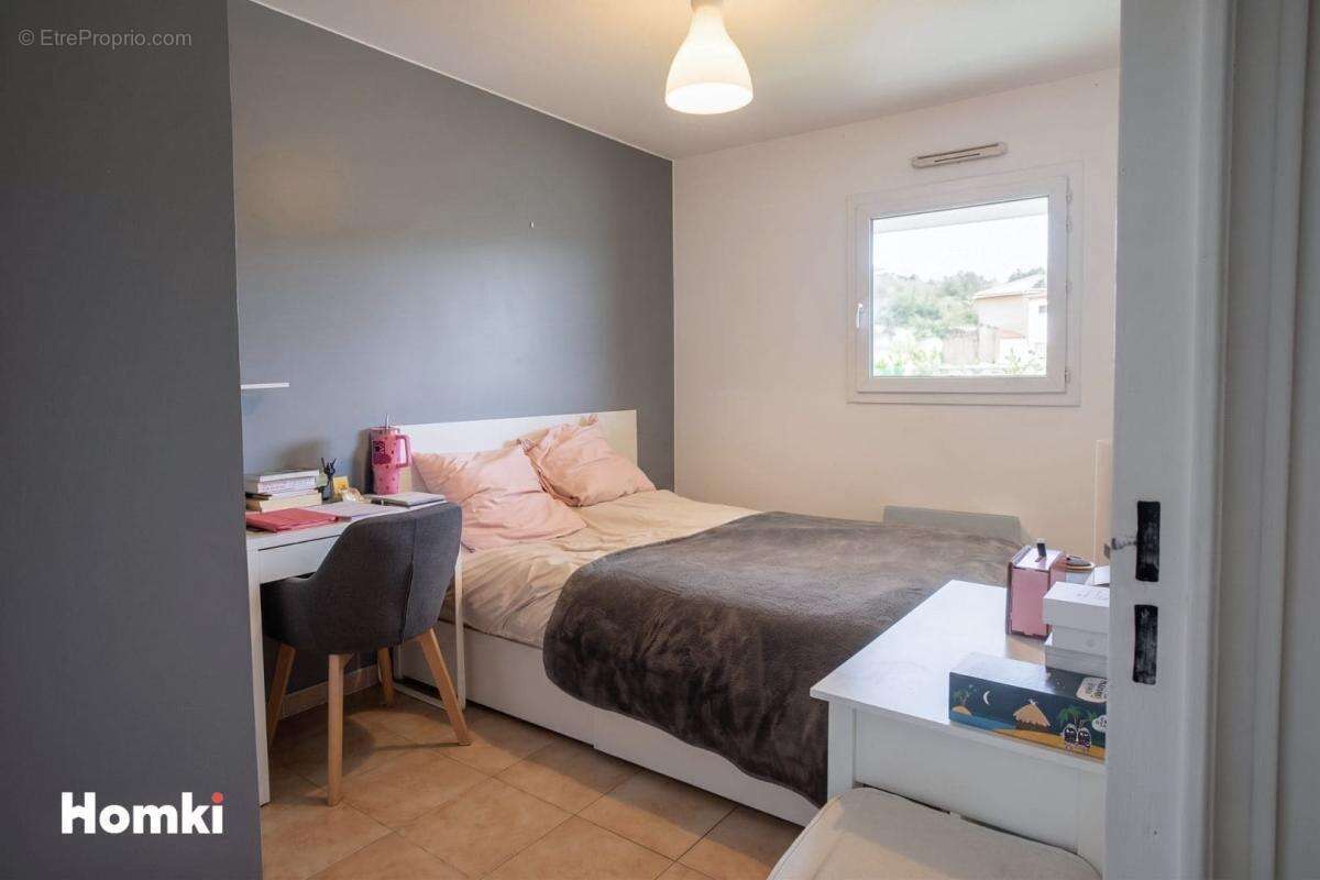Appartement à MARSEILLE-9E
