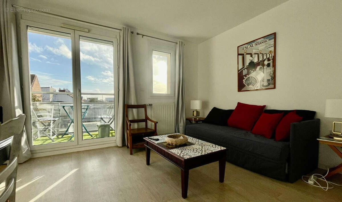 Appartement à SAINT-SEBASTIEN-SUR-LOIRE