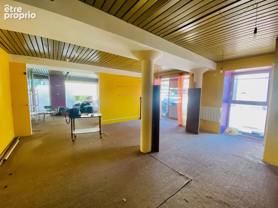 Photo Commerce à Ronchamp au prix de 49 000€