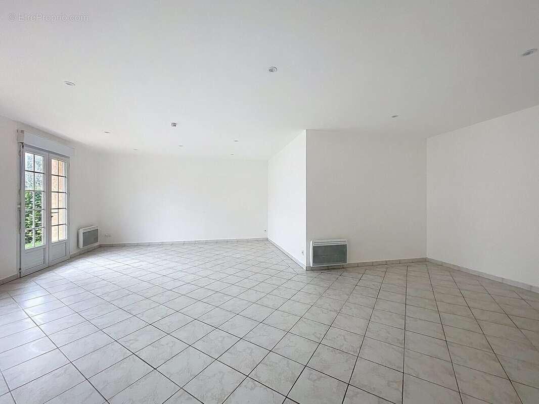 Maison à DREMIL-LAFAGE