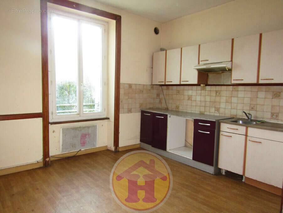 Maison à SAINT-VICTURNIEN