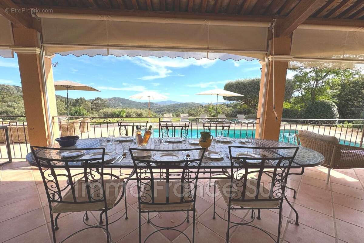 Maison à LA GARDE-FREINET