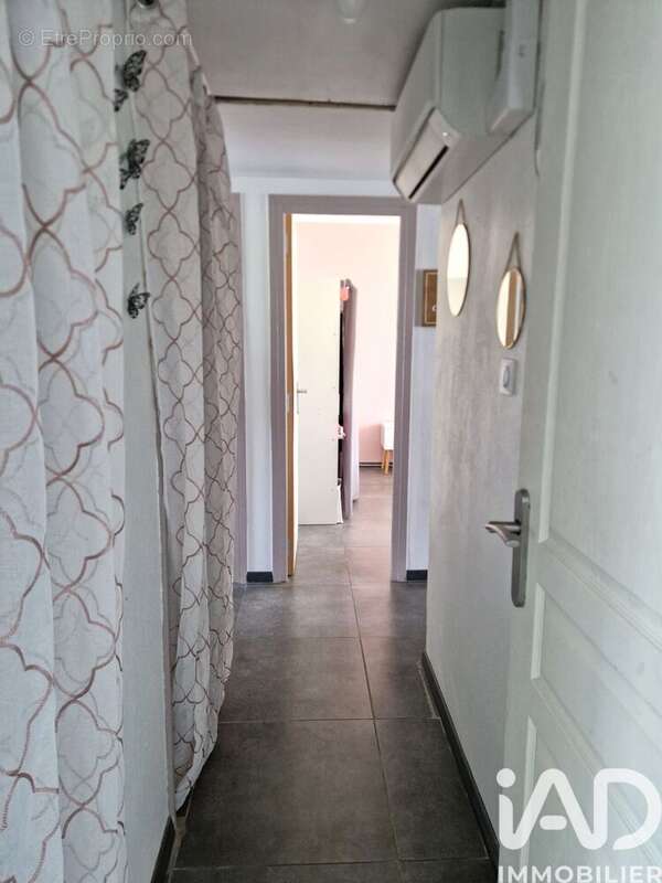 Appartement 82 m² à Les Tourrettes  - photo 7