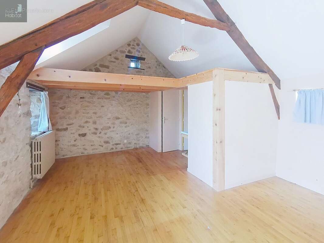 Maison à BERTHOLENE