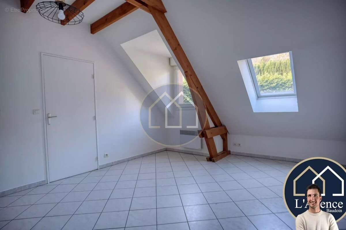 Appartement à EPERNON