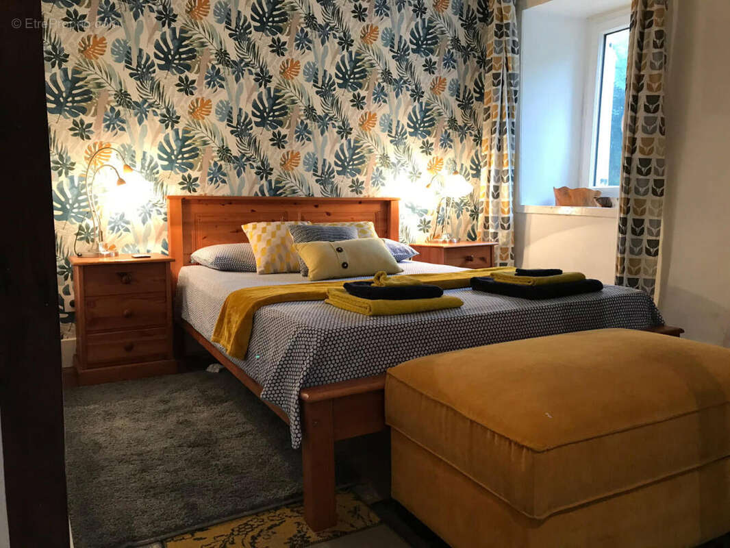 Gite chambre - Maison à SAINT-SAUD-LACOUSSIERE