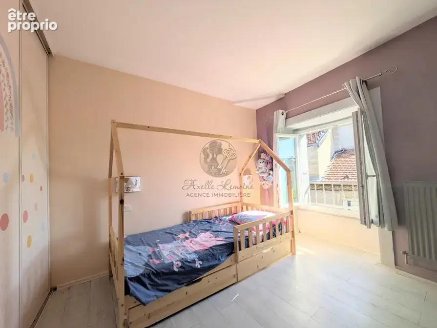 Saint-Martin-la-Plaine   Maison de village de caractère avec terrasse de 30m2 ombragée au cœur du village - photo 15