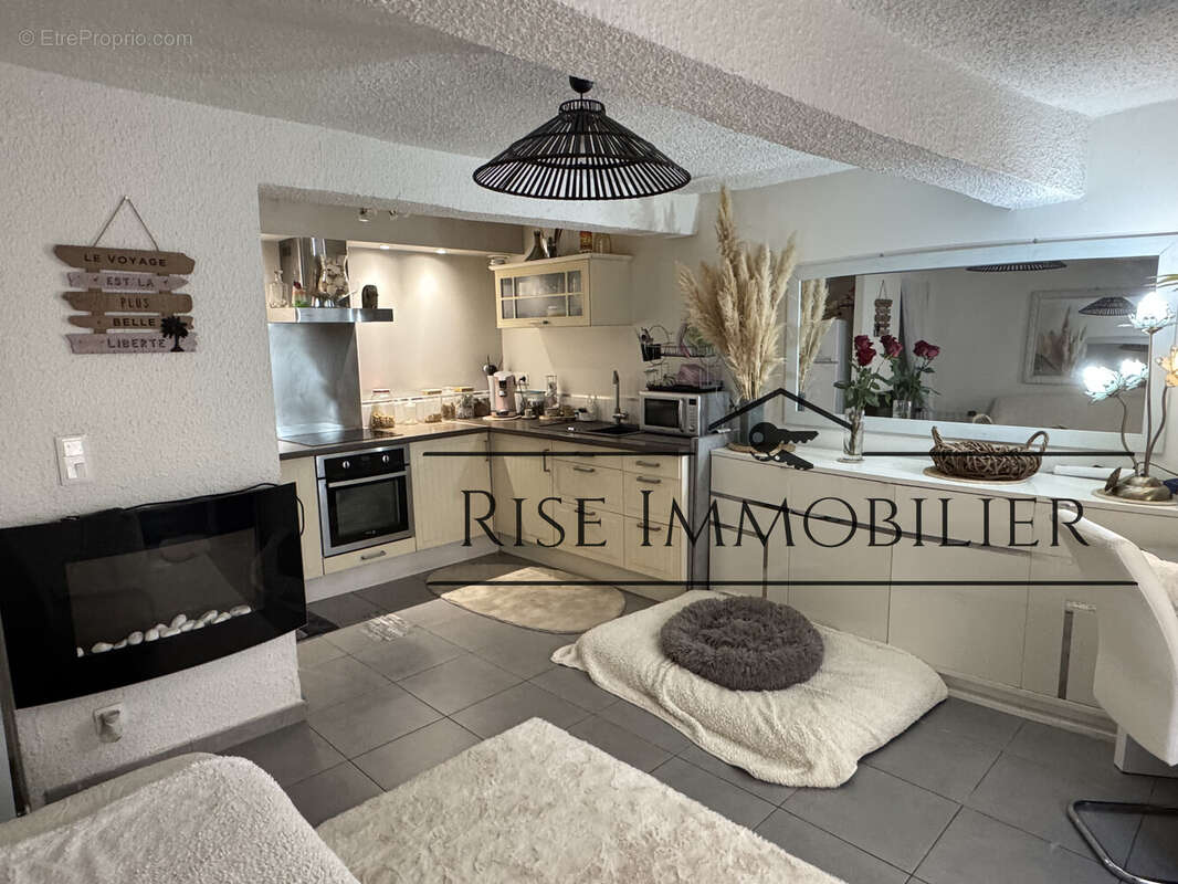 Maison à LEZIGNAN-CORBIERES