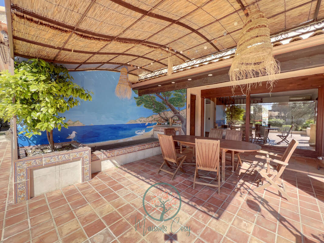 Maison à SAUSSET-LES-PINS