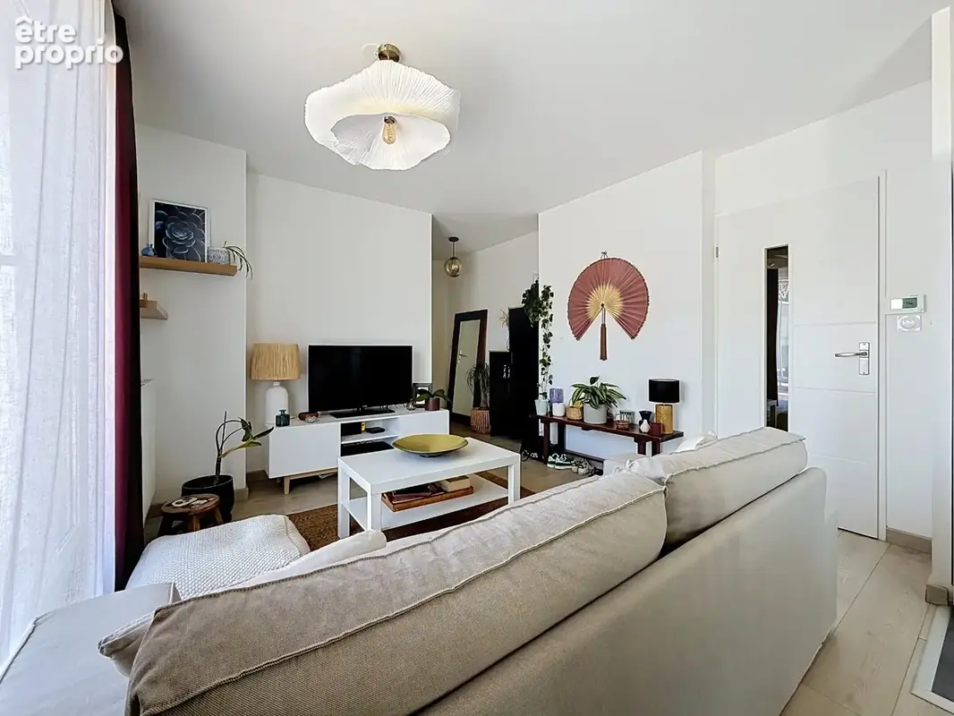 À VENDRE – T3 de 55 m² avec exceptionnelle terrasse de 90 m² LA MEMBROLLE SUR CHOISILLE (37) - photo 4