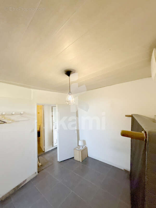 Appartement à CHATEAUNEUF-GRASSE