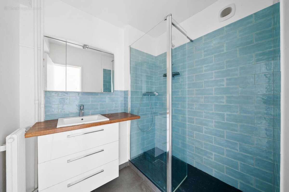 Appartement à PARIS-11E