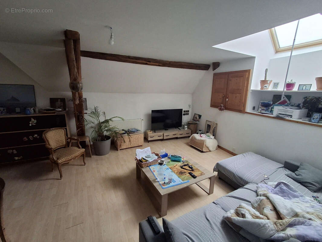 Appartement à ETREPIGNEY