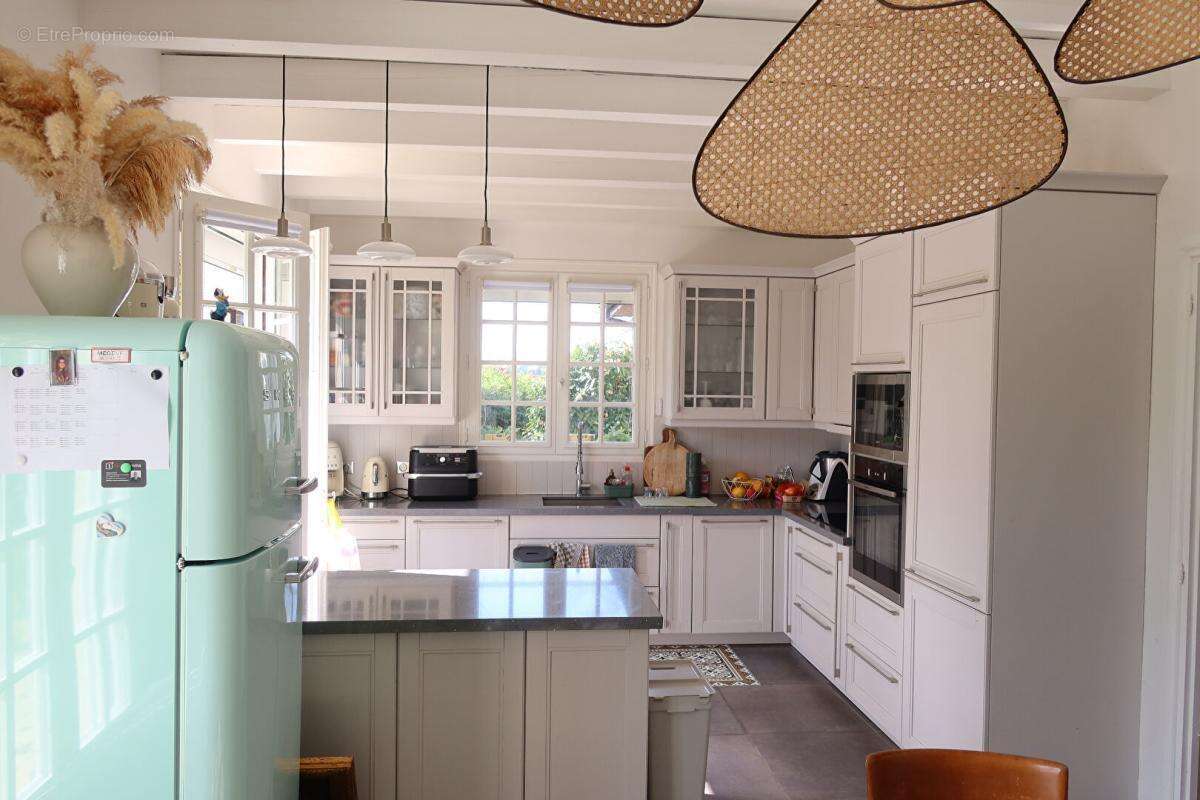 Maison d'architecte Avanne Aveney 6 pièce(s) 240 m2 - photo 2