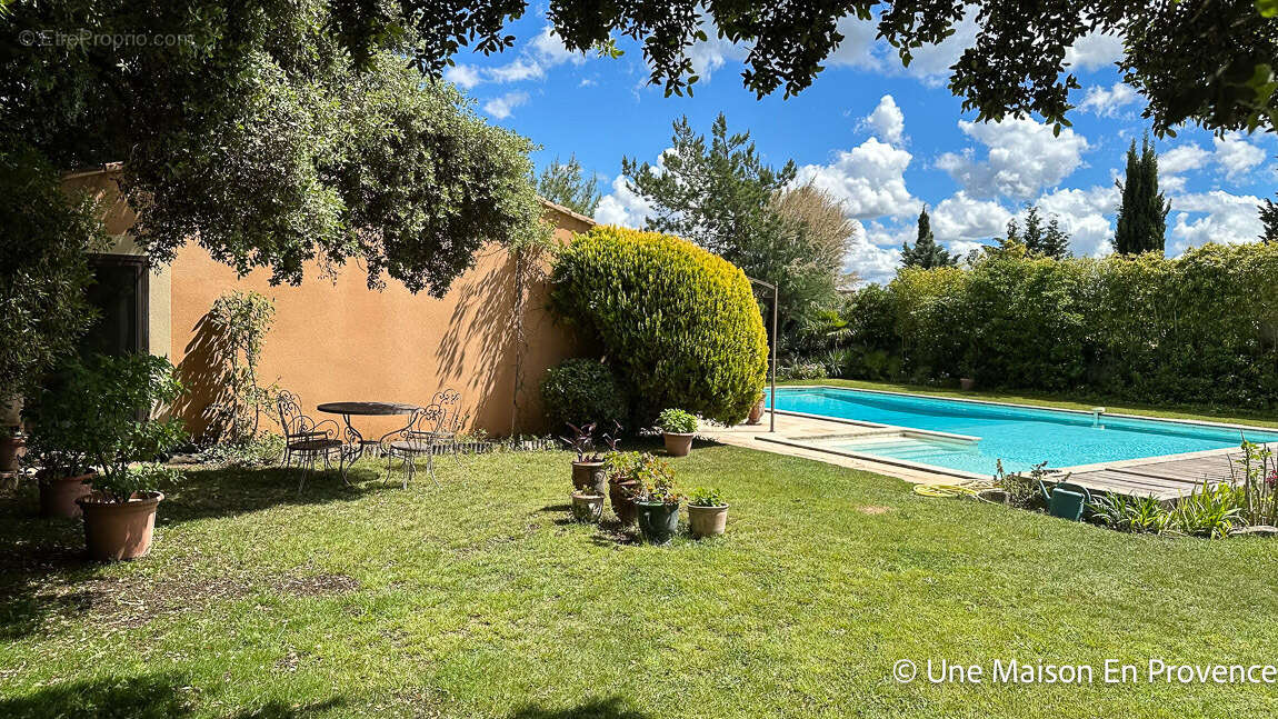 Maison à TAVEL