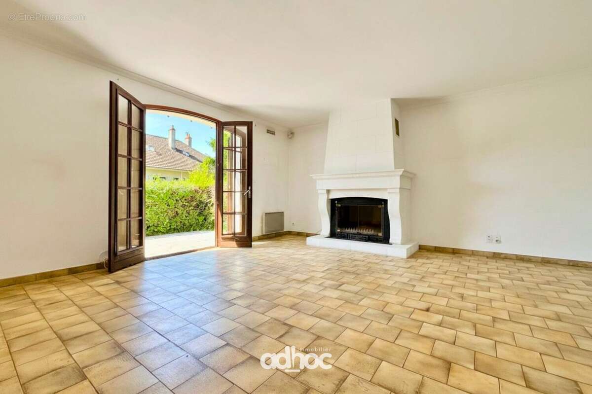 Maison à OLIVET