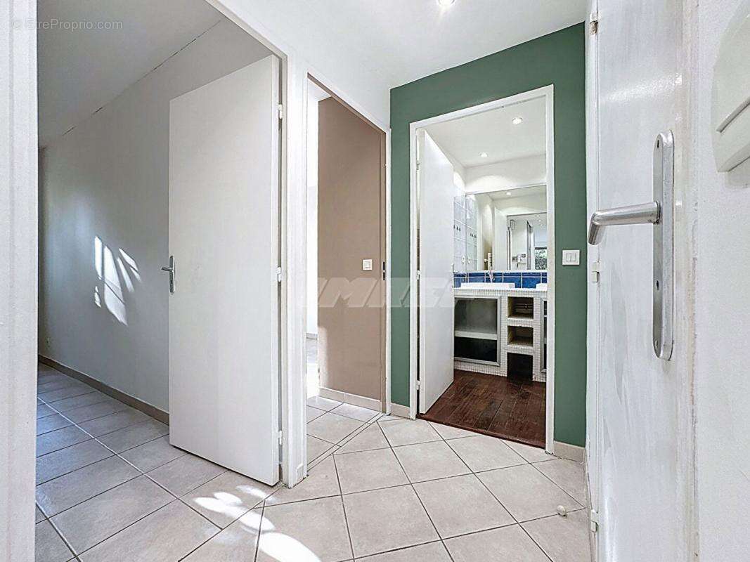 Appartement à MARSEILLE-9E