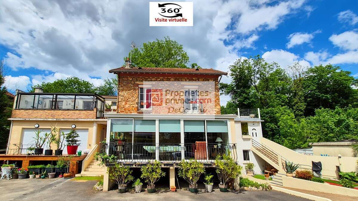 Maison à VILLE-D'AVRAY