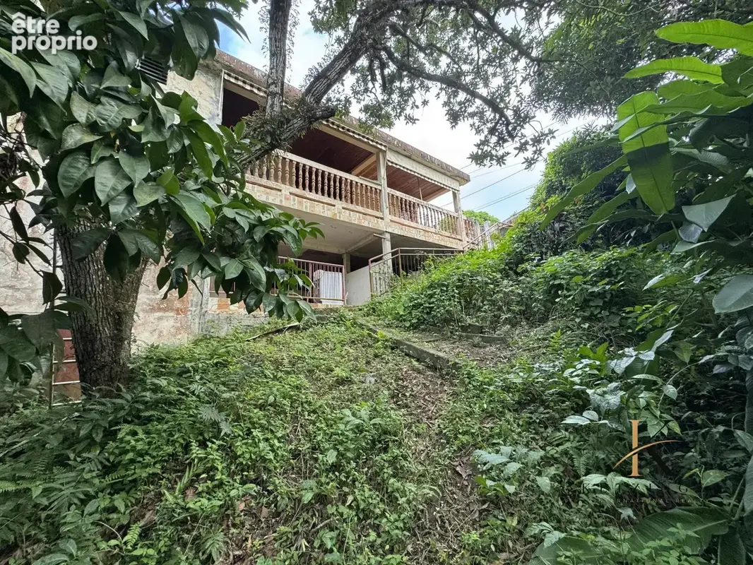 Photo Maison à Le Lamentin au prix de 228 000€