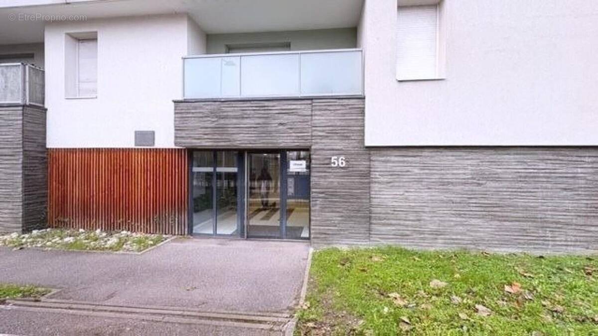 Photo 1 - Appartement à VILLEURBANNE