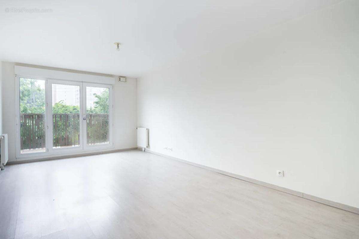 Appartement à SAINT-OUEN-L'AUMONE