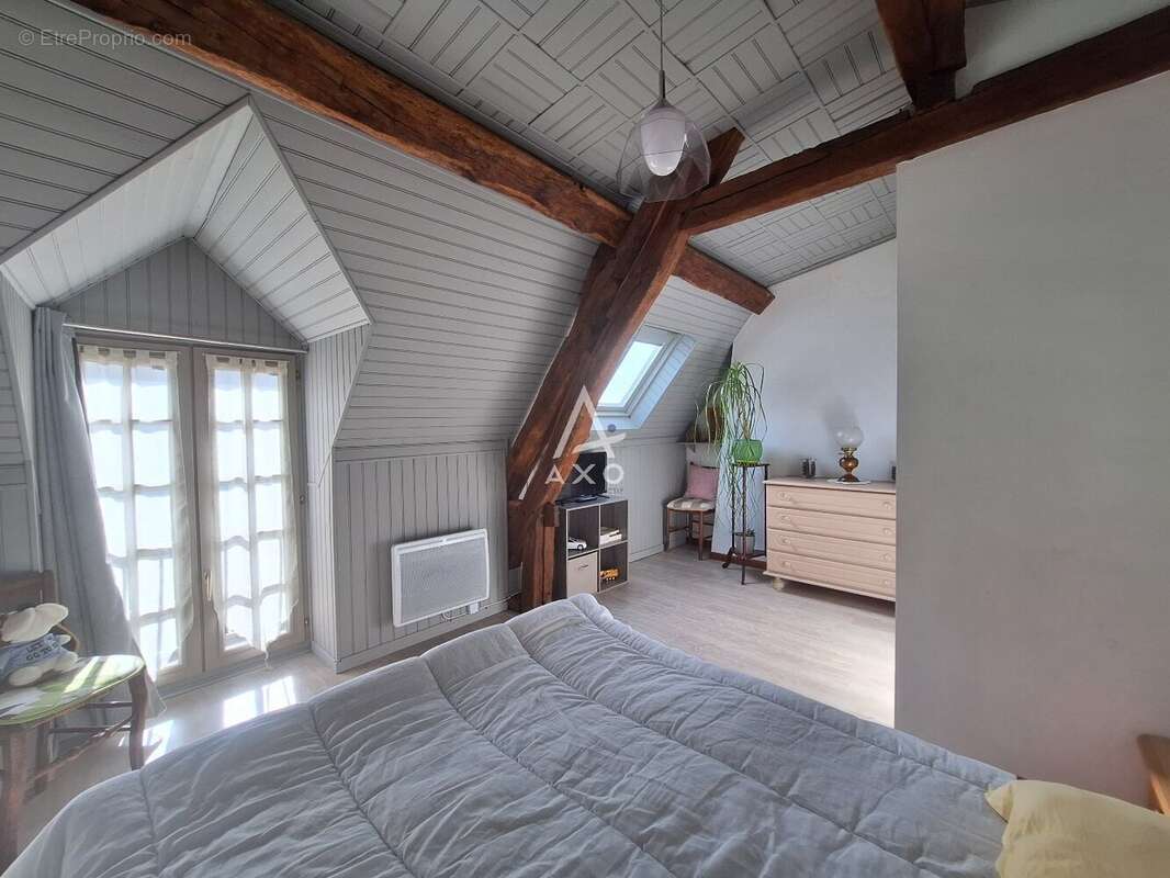 Maison de ville aux beaux volumes - photo 11