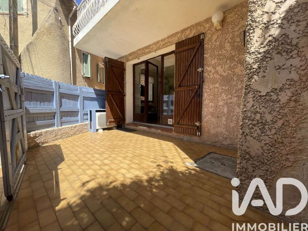 Photo 2 - Appartement à SIX-FOURS-LES-PLAGES