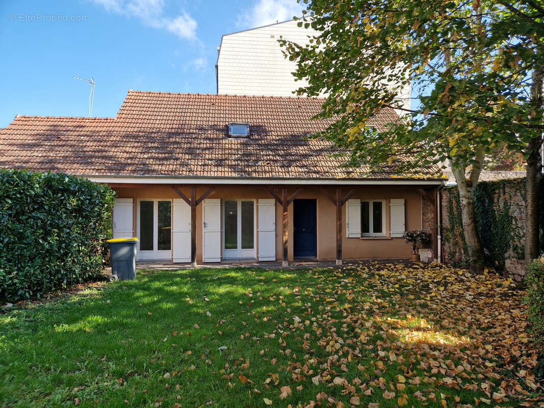 Maison à AUTUN