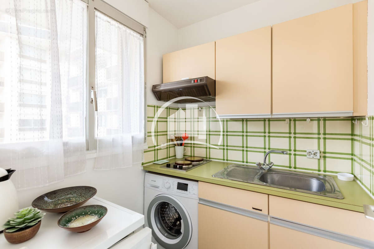 Appartement à PARIS-11E