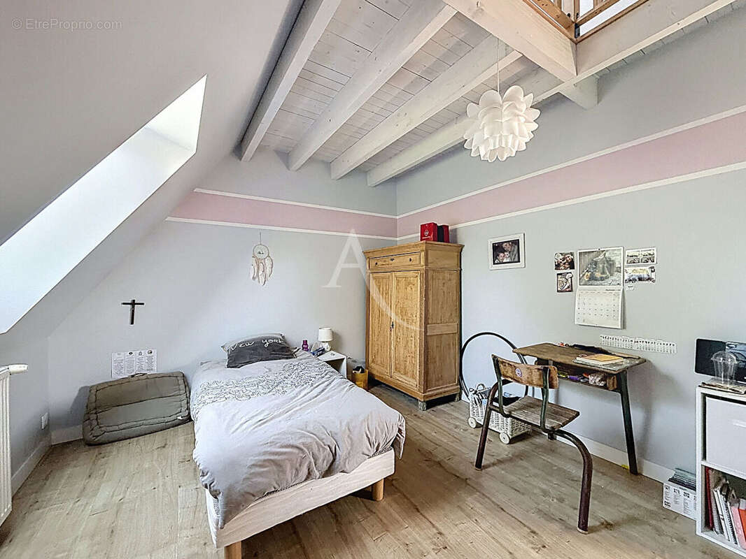 Maison à SAINT-SYLVAIN-D'ANJOU