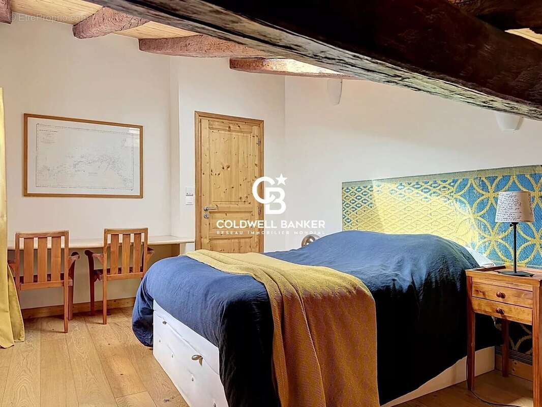 Appartement d'exception - proche du marché Rochelais - photo 9