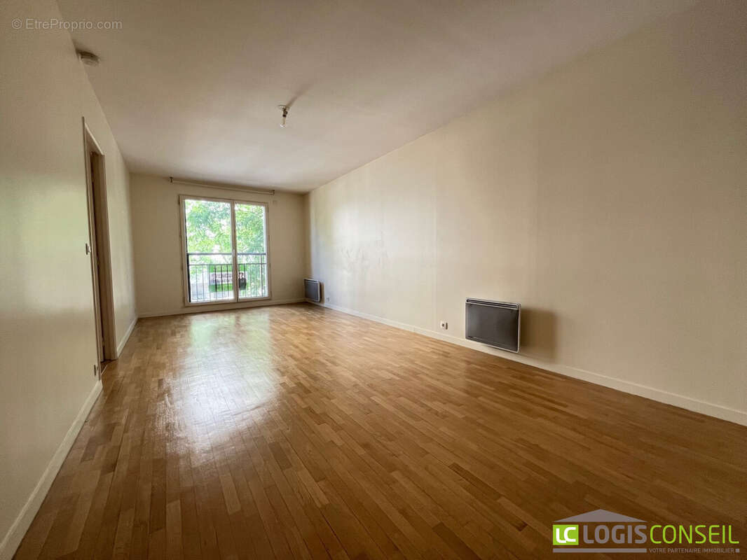 Appartement à BOURG-LA-REINE