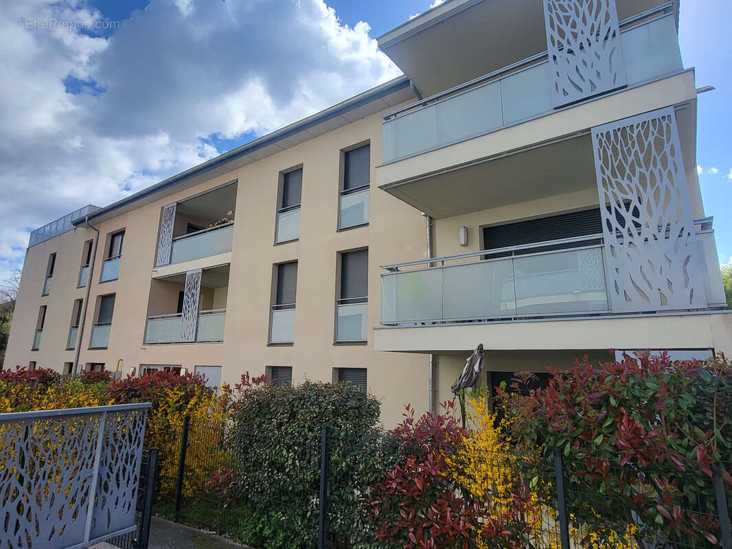 Appartement à NEUVILLE-SUR-SAONE