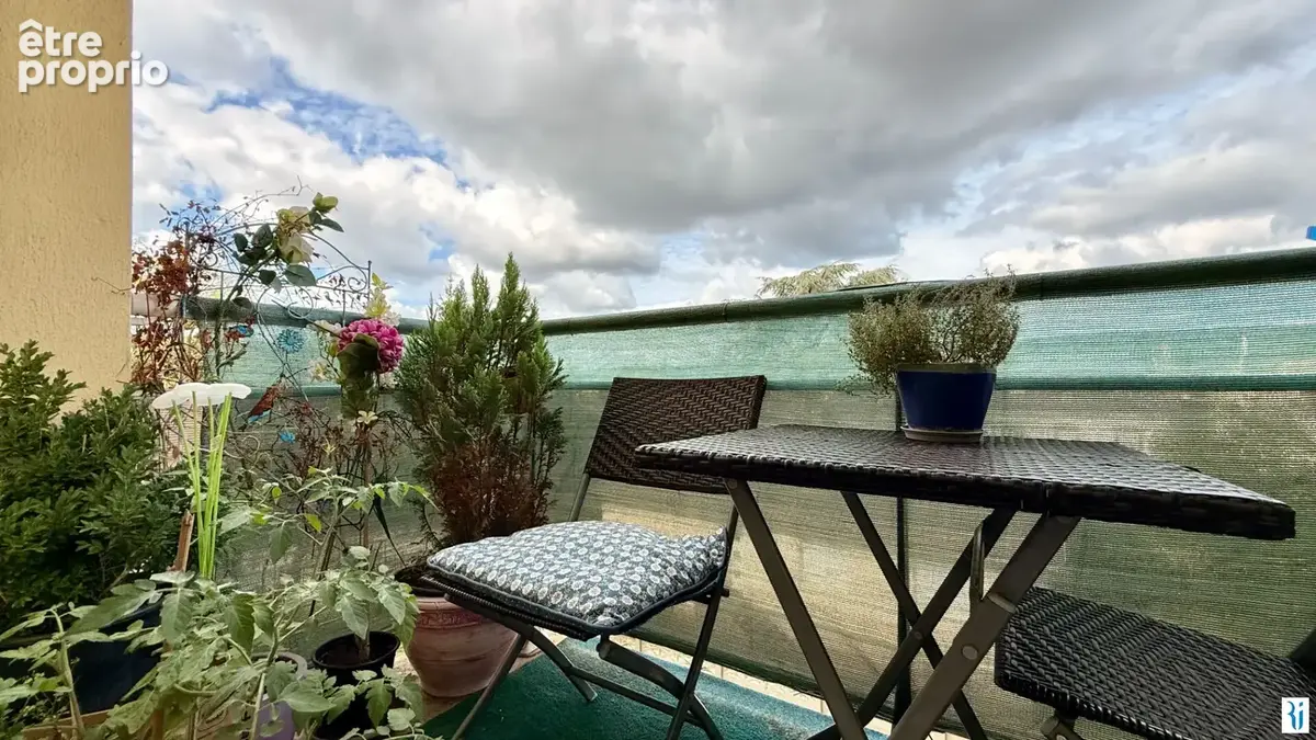 Appartement à PETIT-COURONNE