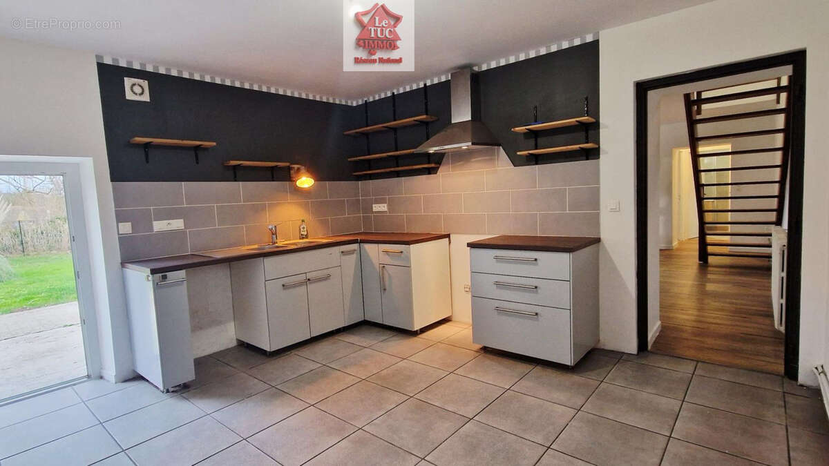 Maison à SAINT-PAUL-TROIS-CHATEAUX