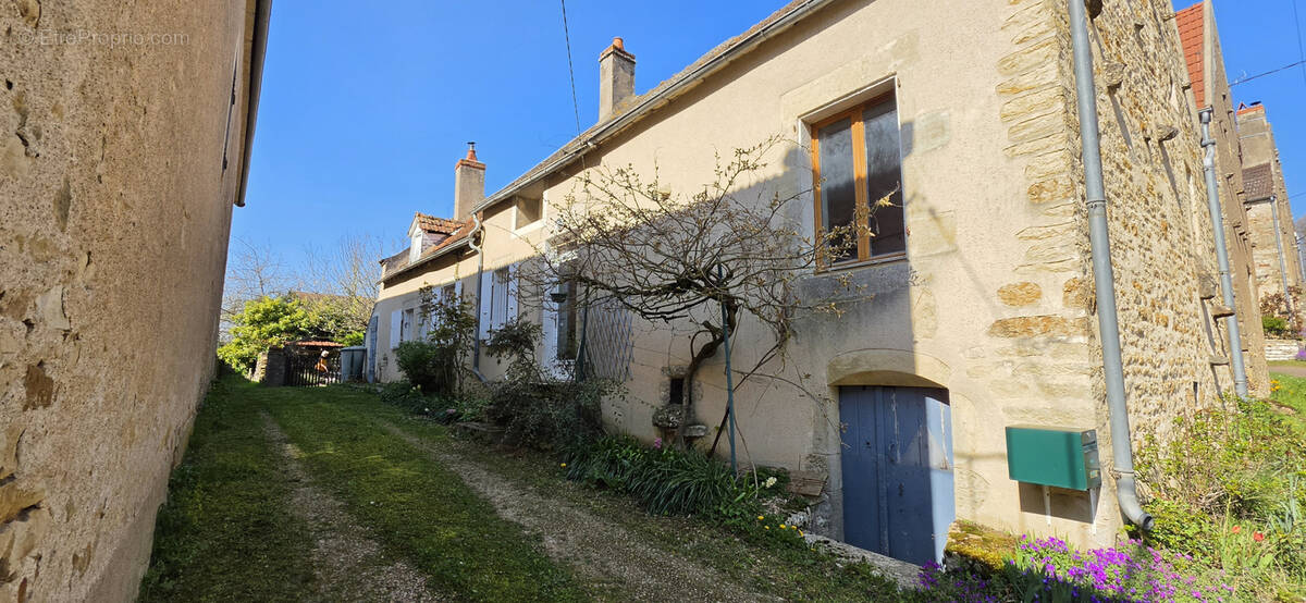 Maison à BREVES