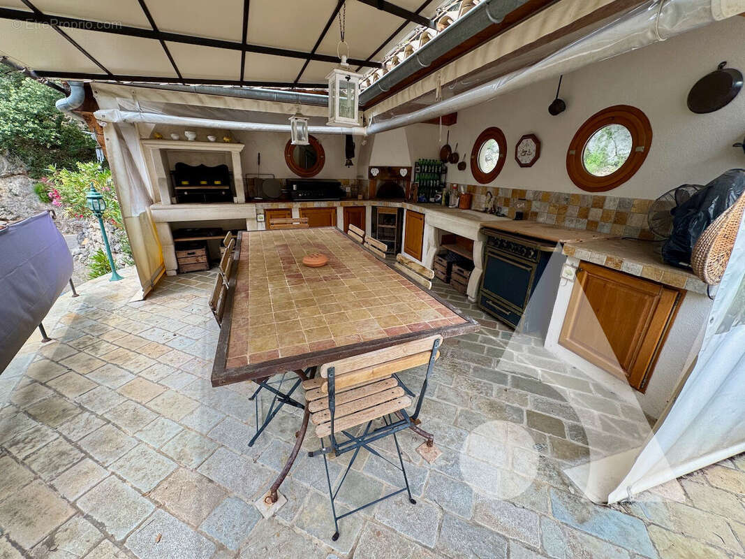 Maison à VILLECROZE