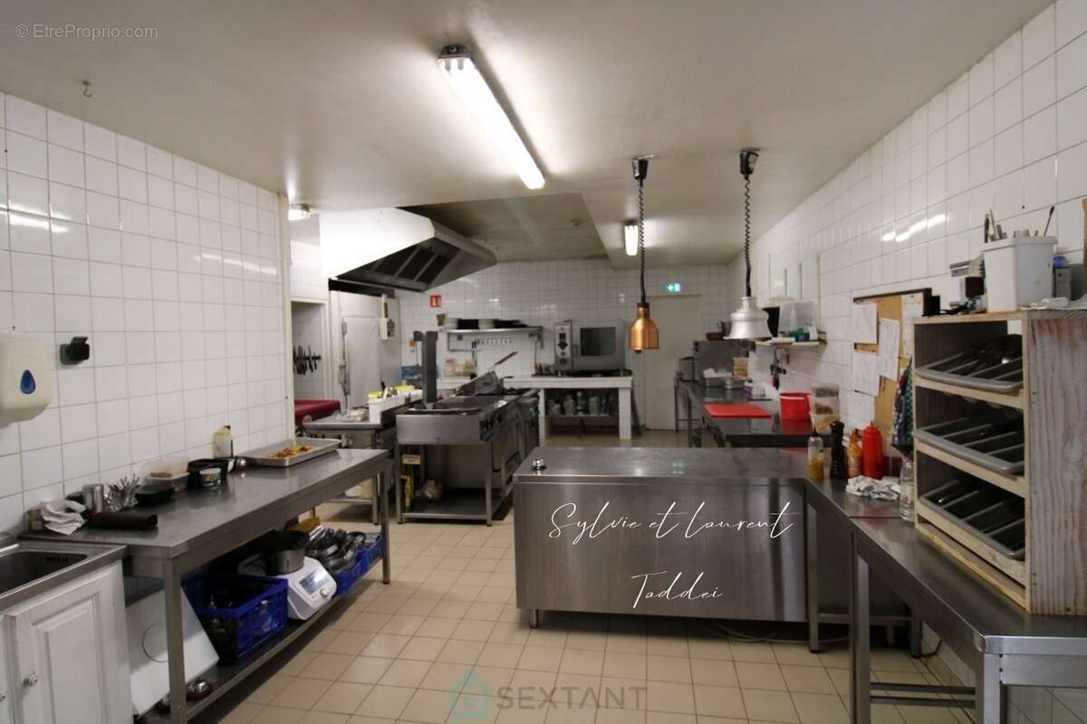 Fonds de commerce hotel-restaurant immediatement operationnel - photo 4