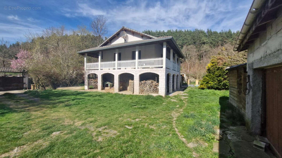 Maison Yssingeaux 4 pièces 115m² - photo 3
