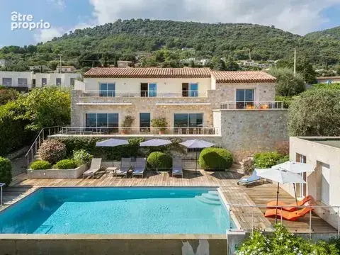 Maison à TOURRETTES-SUR-LOUP