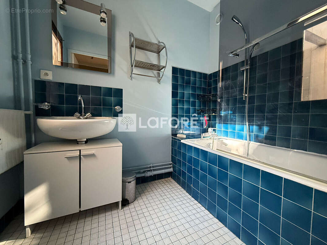 Appartement à PARIS-11E