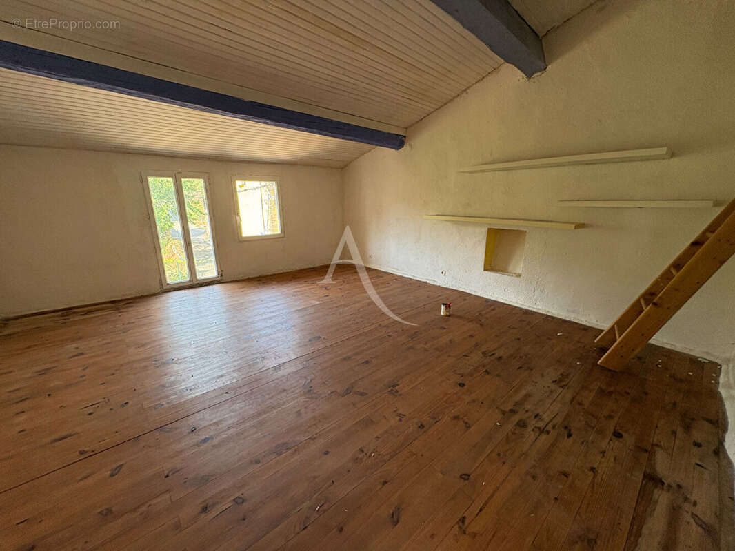 Fourtou (11190) ? maison de caractère de 280 m² ? 5 chambres ? appartement indépendant ? terrasses ? cave ? terrain de 2 930 m² - photo 10