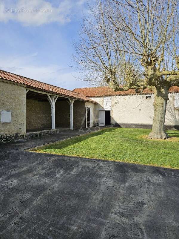 Maison à LAURAET