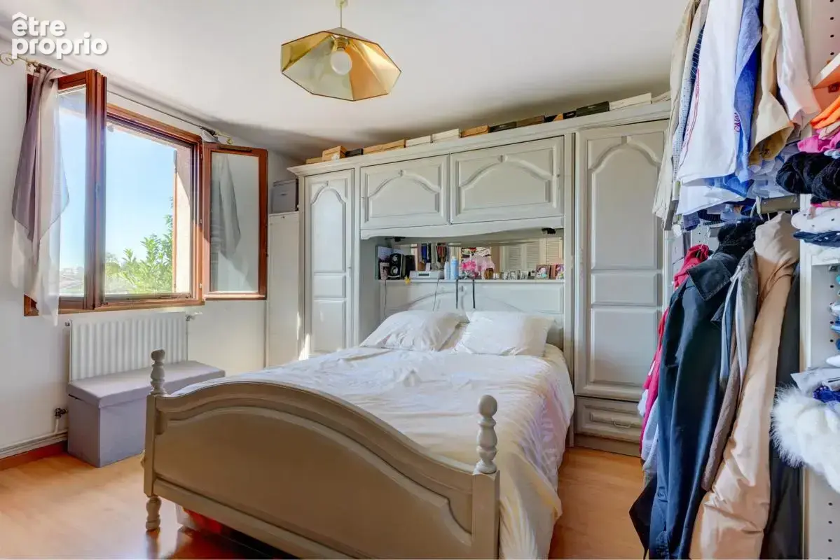 Maison de 4 pièces de 85 m² à Vaulx-en-Velin - photo 7