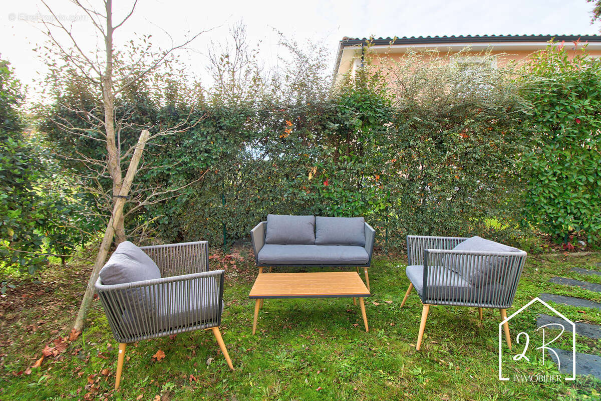 Maison à SEREZIN-DU-RHONE